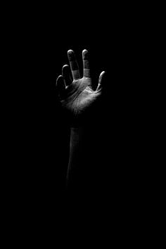 侯子旭_PPTer采集到black and white