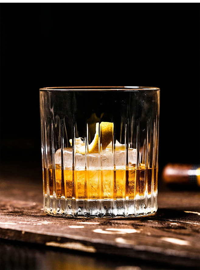 日式条纹威士忌杯 酒吧专用古典鸡尾酒杯 复古烈酒杯玻璃洋酒杯子 : 阿里巴巴日式条纹威士忌杯 酒吧专用古典鸡尾酒杯 复古烈酒杯玻璃洋酒杯子 ...