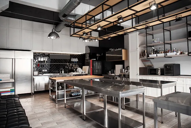 Interior of professional restaurant kitchen layout图片_商用厨房图片素材-花瓣网