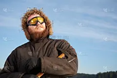 冰镐,男人,雪板,青年人,髯,注视镜头,眼镜,前额,水,天空