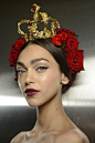 Dolce & Gabbana Woman Runway Backstage Photo Gallery – Spring Summer 2015