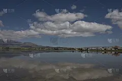 亚拉腊山和这条路的景色