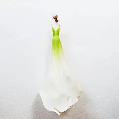 #花朵# #花瓣# #女孩# #姑娘# #手绘# #头像# #海芋# #背影#