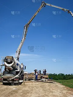 粉底,职业,水泥,垂直画幅,重的,人群,户外,交通方式,金属,仅男人