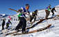 蒙古族图瓦运动员在古老狩猎滑雪比赛中。