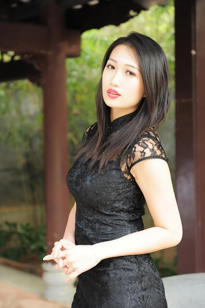 丰满圆润性感的少妇 - 美图公社 - 美图公社博客-花瓣网