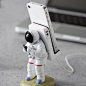 Fancy - Astronaut Smartphone Stand