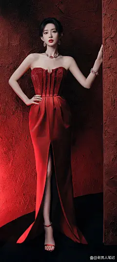 孟子义红裙美腿壁纸，优雅热烈的...@老男人笔记的动态