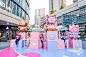 冬季美陈+跨年IP主题展，迎接2021深圳购物中心拼了！ : 细观深圳购物中心2020年末主题美陈营销，发现呈现了一个明显的变化，购物中心正在逐渐弱化传统圣诞营销，通过IP展览提前聚焦跨年春节营销。