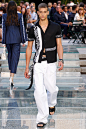 Versace Spring 2018 Menswear Fashion Show : The complete Versace Spring 2018 Menswear fashion show now on Vogue Runway.