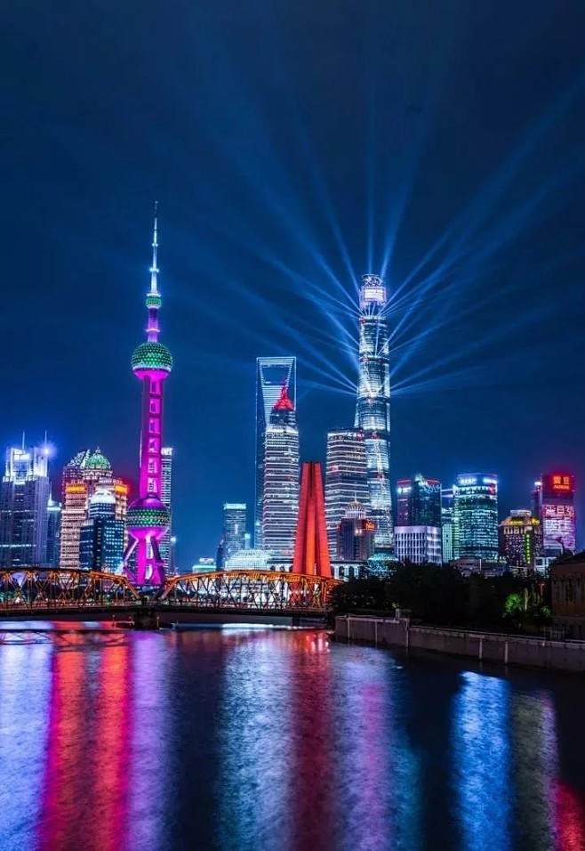 全新夜上海丨引领灯光潮流新趋势_LIGH...