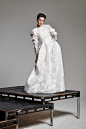英国著名个性高级时尚综合品牌 Vivienne Westwood（薇薇安•韦斯特伍德）2020春夏婚纱系列