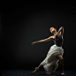 White_skirt_06 : The Motion library contains high-resolution photographic sequences of the human body in motion. Each Motion is artistically lit to highlight the anatomy and form of the human body as it moves. Ideal pose reference for animators, figurativ