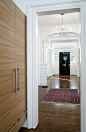 <div><a href='http://www.houzz.com/photos/36340/Cambridge-Contemporary-Entry-Hall-modern-hall-boston'><img src='http://st#houzz#com/simages/36340_0_8-1000-modern-hall#jpg' border=0 width='500' height='764' /></a></div><div