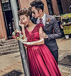 纯色白纱