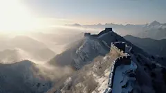 全景万里长城手绘插画风景写实云海山脉长城城楼北京中国著名景点名胜古迹