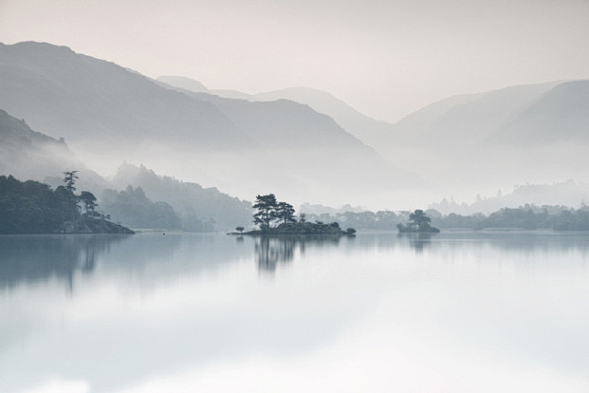 奥斯湖（Ullswater）是英格兰田园...