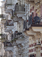 巴黎的阳台 非常的漂亮！
Paris balconies