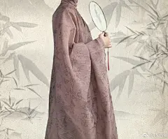 ●雨水
正月中，天一生水。春始属木，然生木者必水也，故立春后继之雨水。且东风既解冻，则散而为雨矣。-----《月令七十二候集解》
#大明宅生活# @大朙时尚搭配频道  @说给大明服饰  @掂過碌蔗bot ​​​​