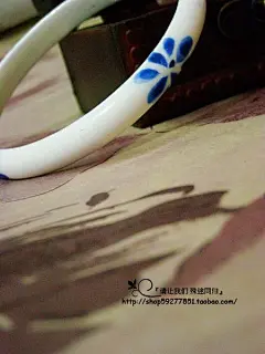 ■往事。■手绘青花 手工 陶瓷 手镯 青花瓷@北坤人素材