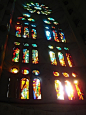 教堂的染色玻璃。美