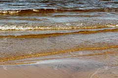 波罗的海与美丽的海边与波浪