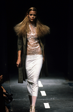 我不会凉的采集到McQueen 1995 SPRING RTW