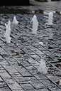 Plaza fountain, foaming jets: 