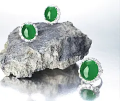 天然翡翠镶钻指环及耳夹套装7gy.cn