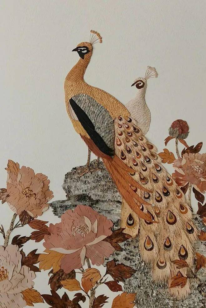 白狼林俗树皮画