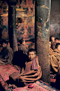 Steve McCurry,一名热爱游历世界的美国纪实摄影师,1950年出生,1986年加入马格南图片社，作品曾获奖无数，是当代最著名的摄影师之一。Steve McCurry对异域文化很感兴趣，喜欢探险，在过去20多年里，他游历世界各国，记录着这个星球上不同国家，民族及不同信仰的人们的生活。


藏区人像 ｜摄影大师Steve McCurry - 人文摄影 - CNU