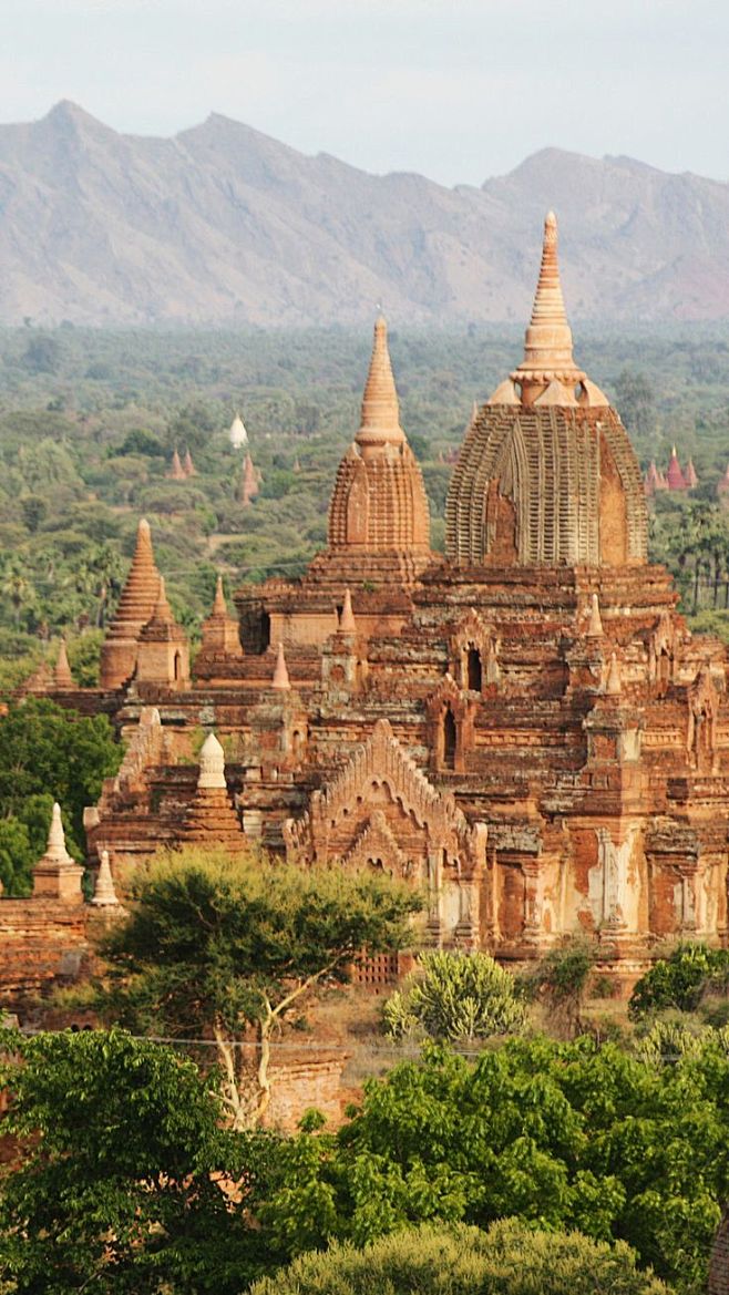 #Myanmar's ancient c...