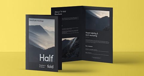 Psd Half Fold Mockup...