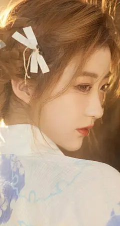 壁纸:  忠于自己，热爱生活