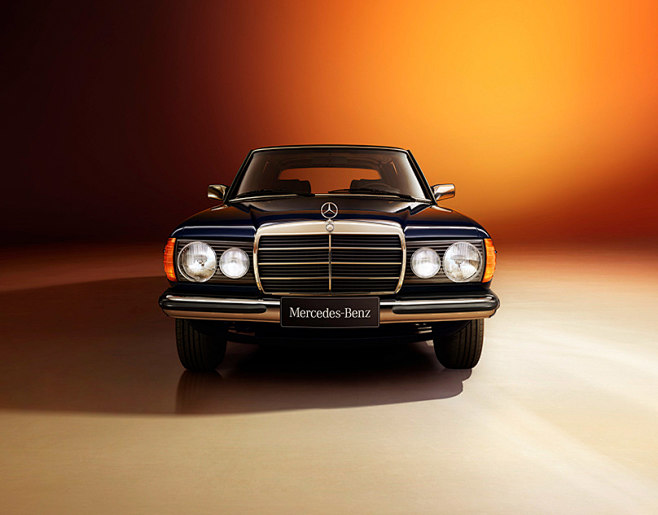 Mercedes-Benz V123 S...