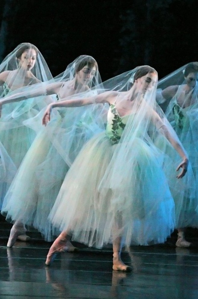休斯敦芭蕾舞团“吉赛尔”.