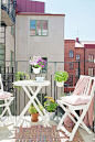 2017高层阳台花园休闲桌椅装修效果图片