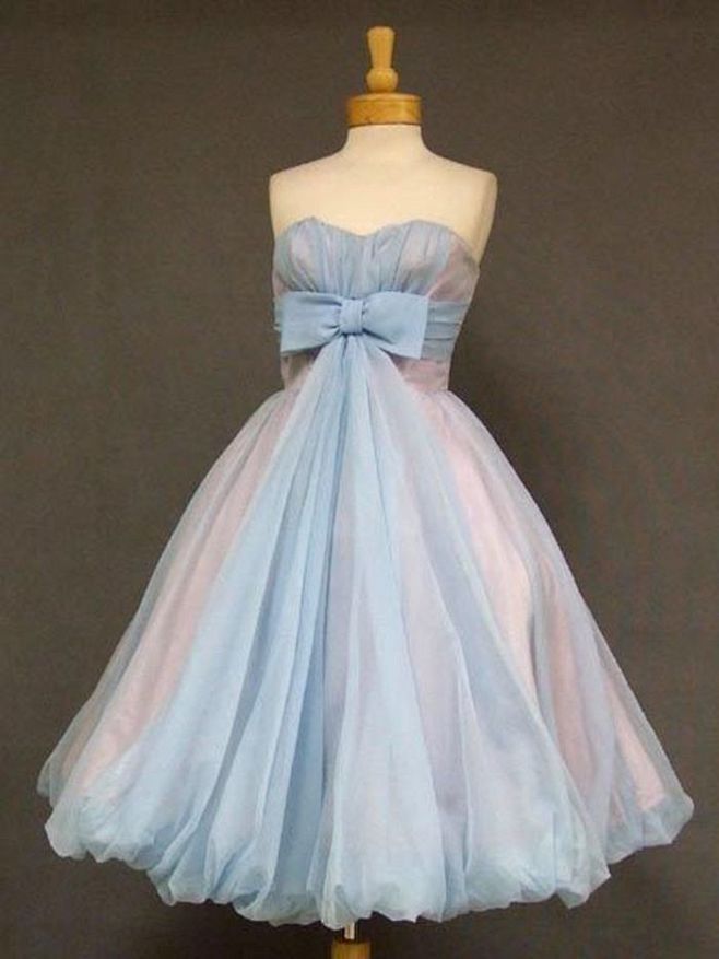 1950s 露肩淡蓝色的雪纺礼服