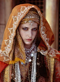 MAIN CHARACTER CONCEPT : SIBYLLA, sister of King Baldwin. [Eva Green/"Kingdom of Heaven"] The real Sibylla was a beauty with wheat-gold hair.