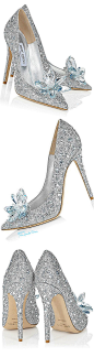 Jimmy Choo ‘Cinderella’. Not the least bit practical for a beach wedding, but oh a girl can dream....: 
