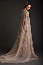 Krikor Jabotian 2014Krikor Jabotian 】设计师Krikor Jabotian第一份工作开始于Elie Saab，自然吸收了该品牌的一些特点，如今做起自己的品牌，集成了Elie Saab的奢华、优雅，并且极能体现女性的曲线与柔美。不过，她那个性大胆的刺绣、硬朗却又造型感十足的裙摆，完全不拘数，在年轻设计师上实数罕见。