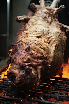 烤肉烤全羊美食摄影图
