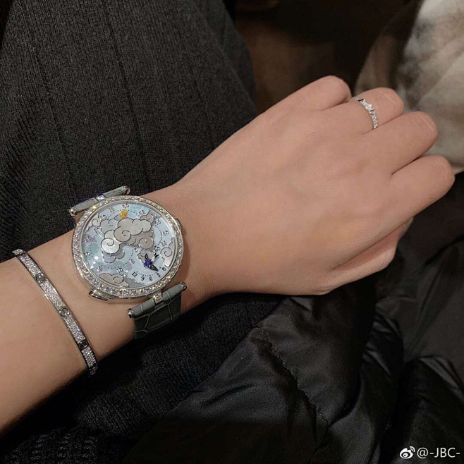 卡地亚满天星窄版手镯满钻 love系列 玫瑰金白金 各大网红同款，瑞士采购价格美腻 : 卡地亚满天星窄版手镯满钻 love系列 玫瑰金白金 各 ...