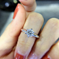 百圣珠宝 经典六爪钻石戒指30分裸钻定制18K白金结婚求婚钻戒女款 