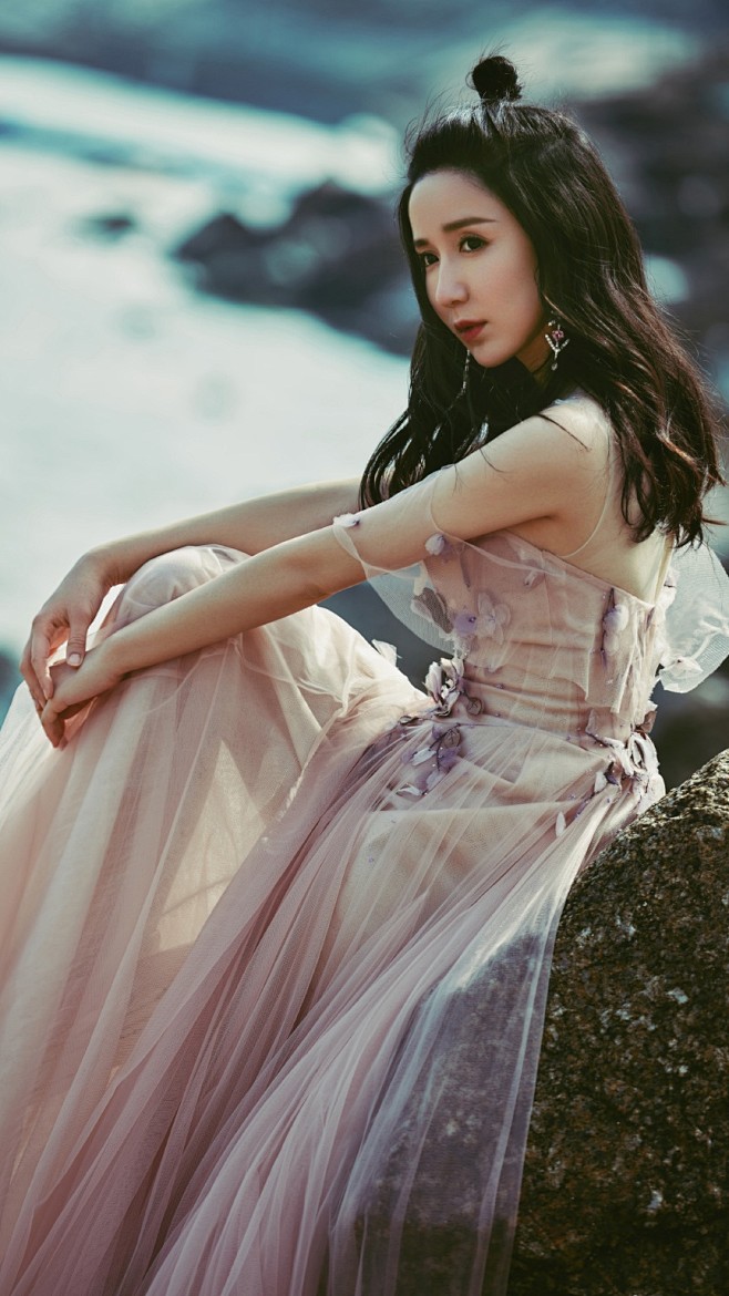 威天信下从迈克尔·雷转采于2021-04-17 20:42:15娄艺潇娄艺潇威天信