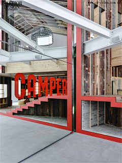 依山壹匠采集到商业-老弄堂里的“国际范儿”——上海Camper旗舰店