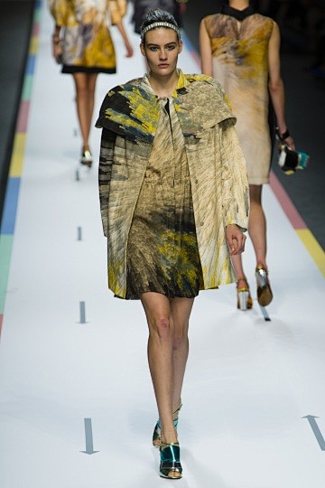 Fendi2013春夏高级成衣发布秀_2...