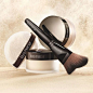 Laura Merciers New Setting Powder Is Perfect for People Who Love Glow-y Skin But Hate Wearing Highlighter