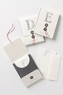 薇雨寒烟采集到✿•折纸，折页效果&吊牌&卡片模板设计