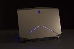 idspring采集到alienware